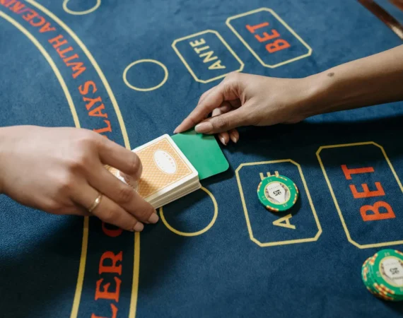 The Role of the Banker in Baccarat: What You Need to Know